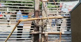 ভিসিকে অবাঞ্ছিত ঘোষণা করে ডুয়েটে চলছে ‘ব্লকেড’ কর্মসূচি